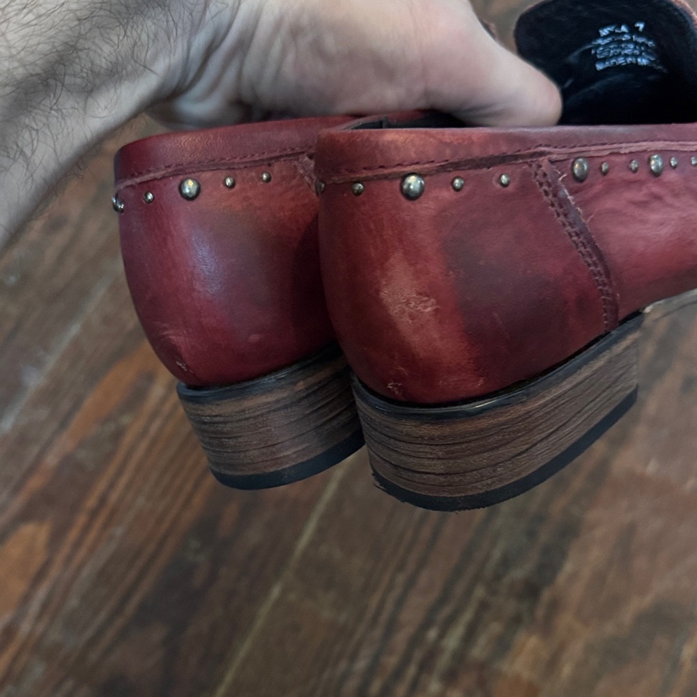Freebird by Steven Red Studded Myla Leather Women’s Loafers Size 7 - Picture 4 of 8